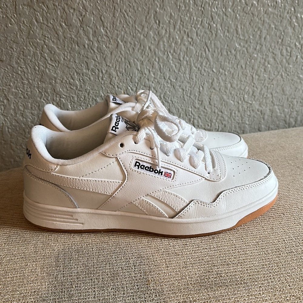 White reeboks classic tennis shoe brand new!
